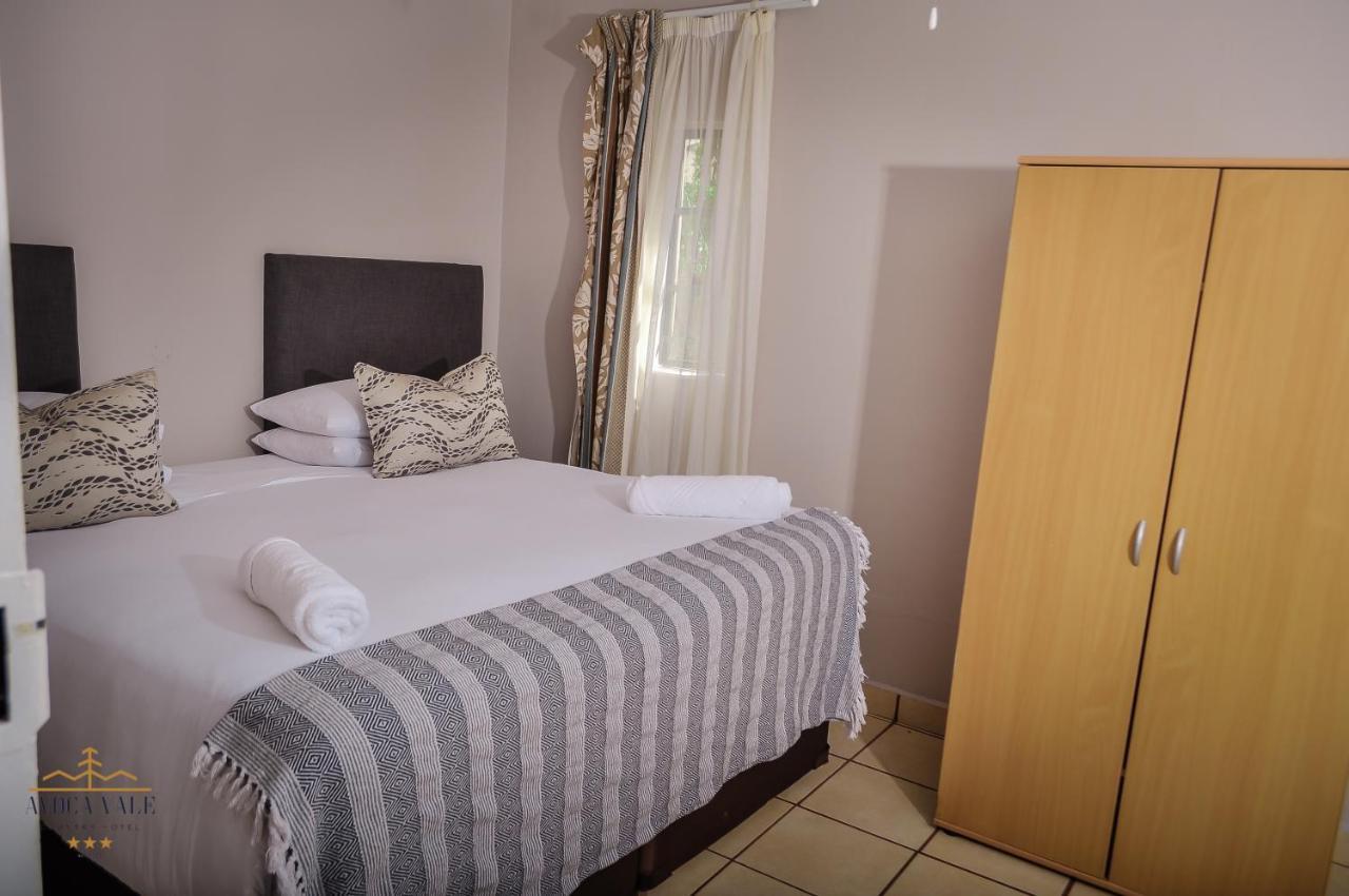 Avoca Vale Country Hotel Louis Trichardt Esterno foto